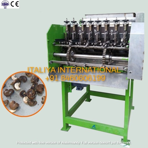 4 Blade Cashew Cutting Machine