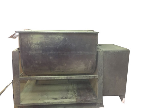 SS Cabinet Type Bench