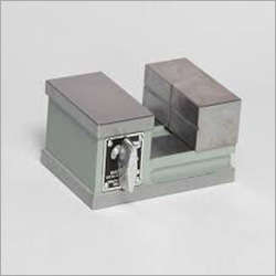 Magnetic Base