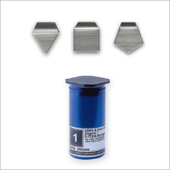 Milligram Weights Flat Polygonal Sheet Aluminium Or German Silver - Aluminium and German Silver 1 mg to 500 mg Lined Plastic Container DAkkS Certified Precise Measurement High Accuracy Durable Reliable Calibration