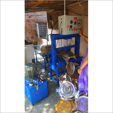 Hydraulic double die paper plate machine with panel