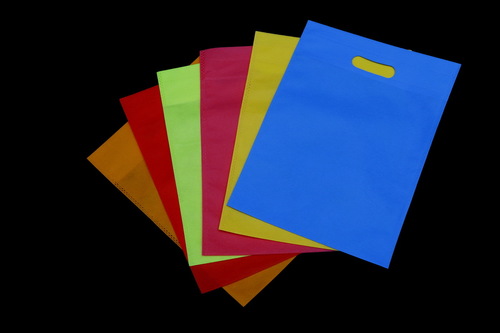 D Cut Multi Colour Non Woven Bag