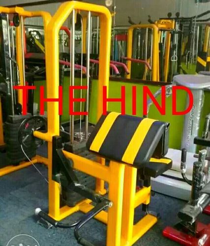 PREACHER CURL MACHINE