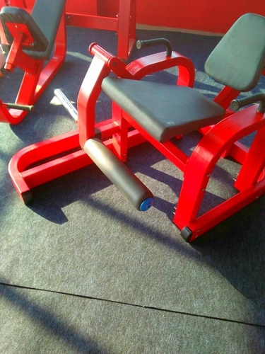 LEG EXTENSION MACHINE