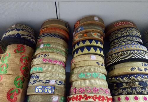 Maharani Laces - Fabric, 1 Inch Wide, One-Sided | Embroidered Pattern for Decorative and Crafting Applications