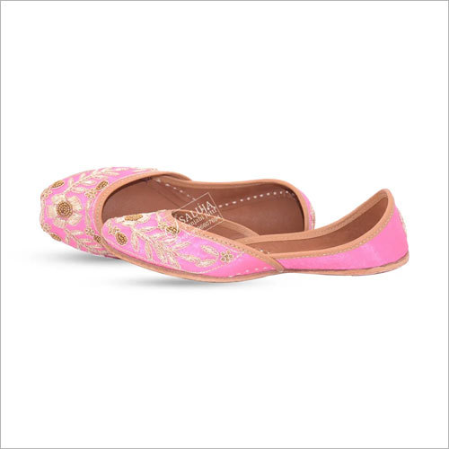 Party Wear Pink Color Punjabi Jutti For Woman Heel Size: Flat