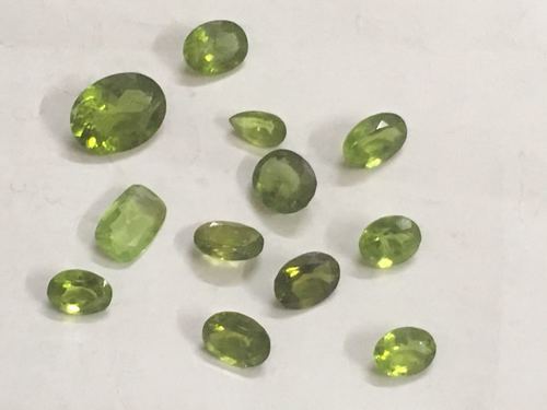 Peridot Stone - 30.10 cts Natural Green Gemstone, Good Fortune and Healing Properties