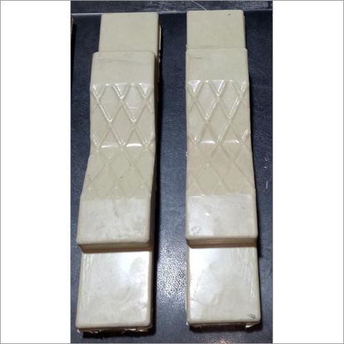 V Type Rubber Pad - Industrial Grade Rubber, Versatile Application | Durable V Type Design for Reliable Support and Stability