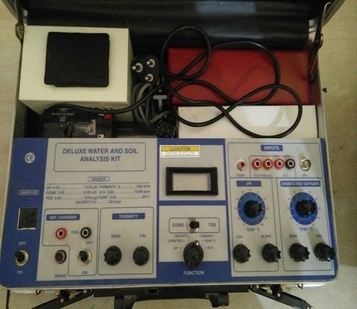 Water and Soil Analysis Kit