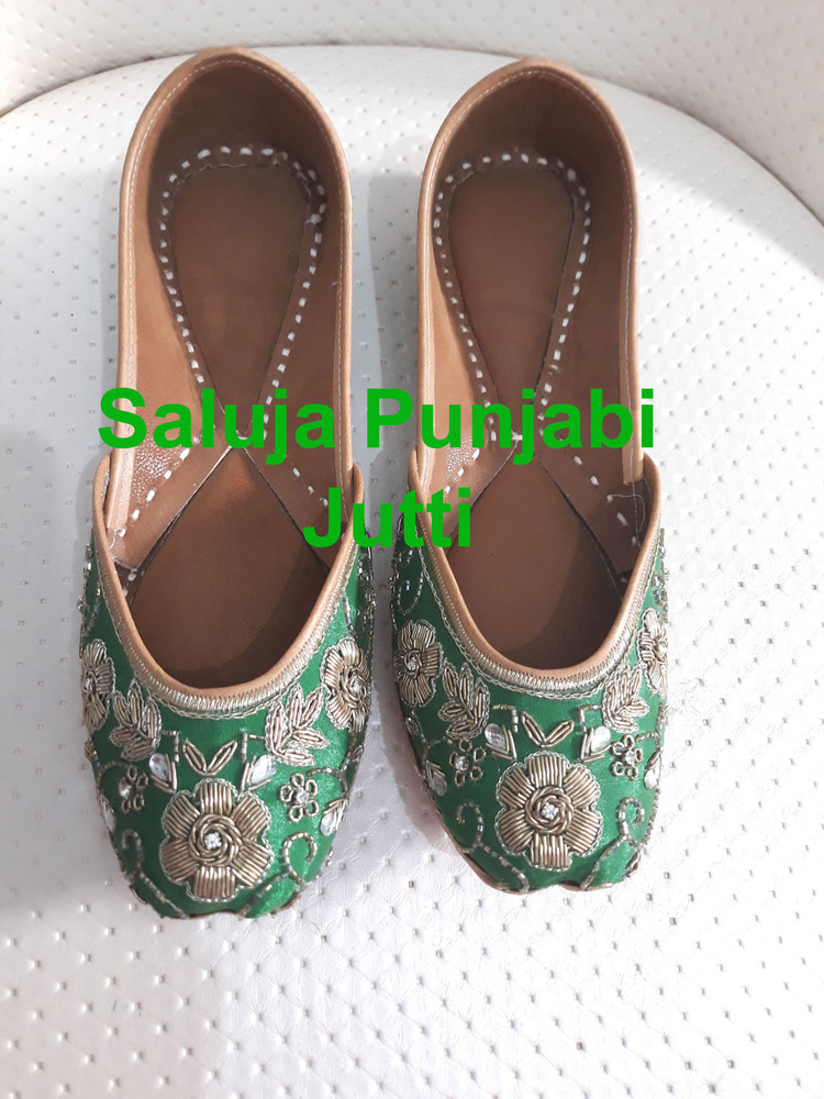 Green Mojri Punjabi Jutti