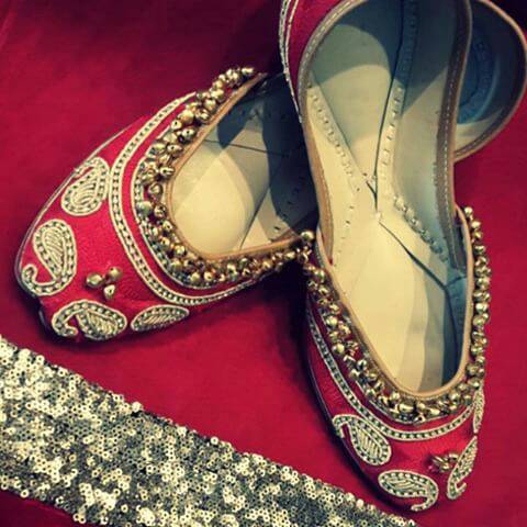 Red Wholesale Punjabi Jutti