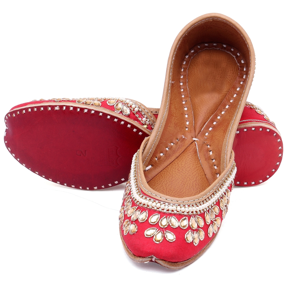 Red Kundan Jutti