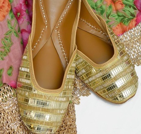 Wedding Shoes Punjabi, Color : Golden at Rs 600 / Pair in Ambala | Shahi  Handicraft