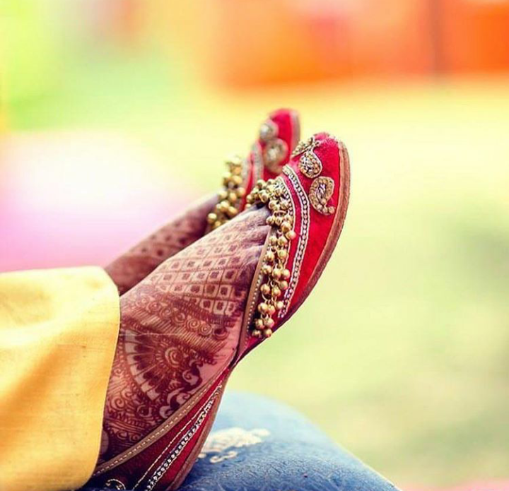 Red Lovely Punjabi Jutti