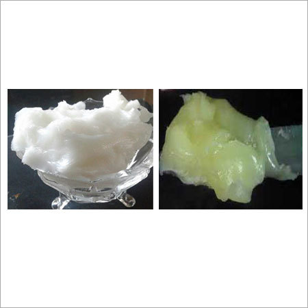 Petroleum Jelly - High Temperature Yellow, Liquid Form, Melting Point 322Â°C, Low Viscosity, Fully Refined, Used in Industrial Applications