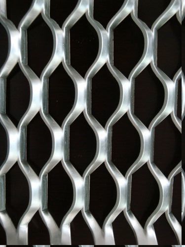 Expanded Mesh By BOHRA SCREENS & PERFORATERS
