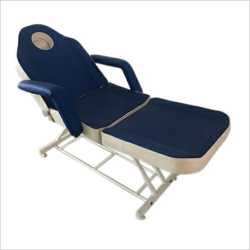 Relaxing Salon Chair