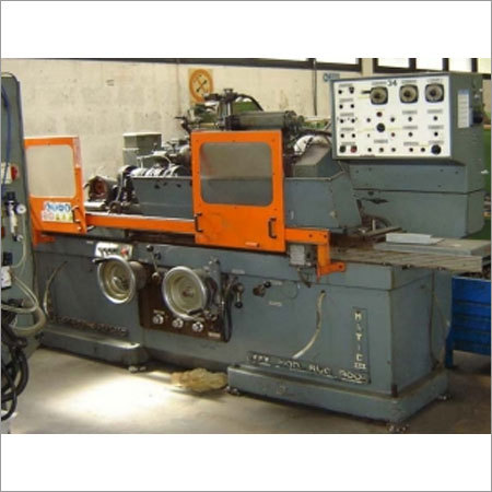 Industrial Cylindrical Grinder Machine By BAHUBALI INDUSTRIES