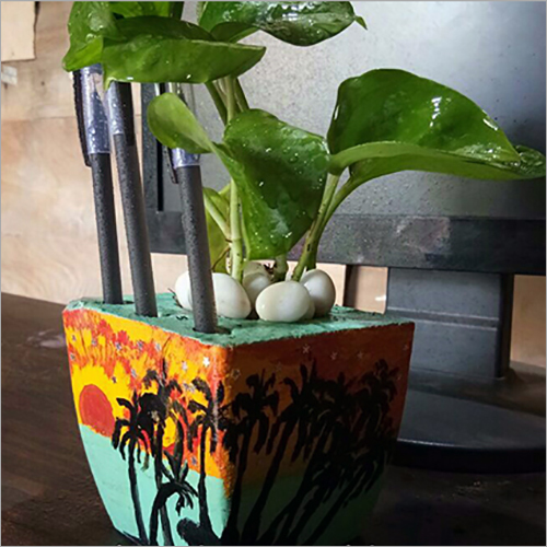 Customized Pot With Pen Stand