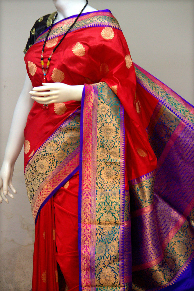 White Paithani Saree in Valsad at best price by Parvati Fabrics Ltd  (Parnika India) - Justdial