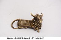 Sitting Nandi