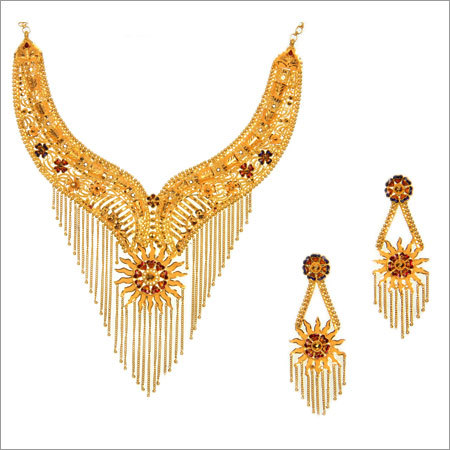 Designer Gold Necklace with Earing