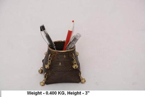 Bell pen stand