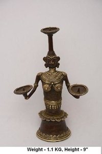 Lady 3 Candle Stand