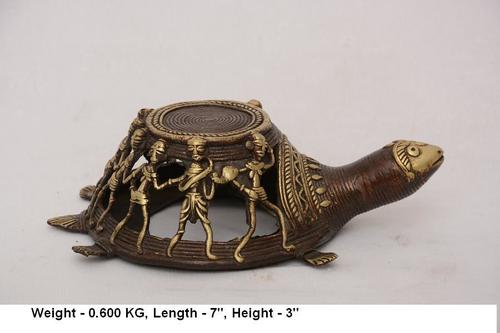 Figure Candle Stand