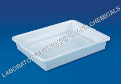 LABORATORY TRAY