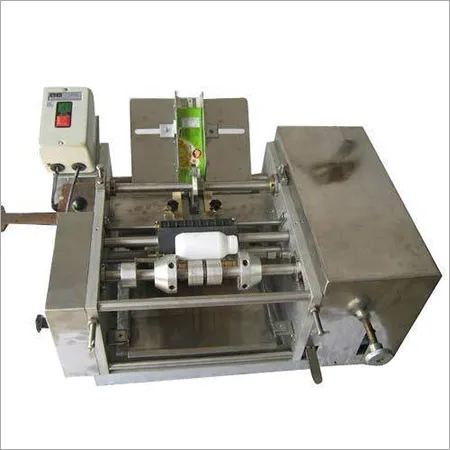 Semi Automatic Wet Glue Labeling Machine Semi Automatic Wet Glue Labeling Machine