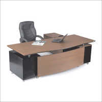 Machine Made Wooden Director Table