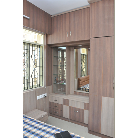 Dressing Unit