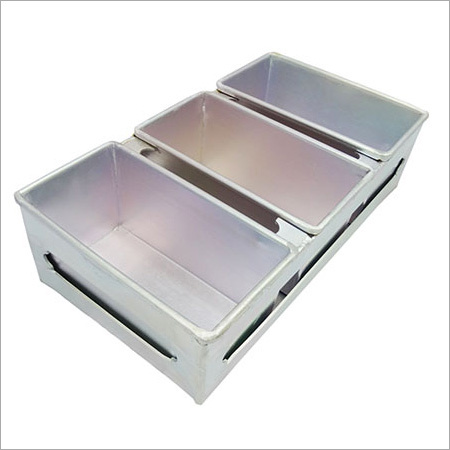 Karishma Stainless Steel 3-Piece Bread Tin - Customized Dimensions, Silver Color, Anodized Surface Treatment, Hindalco 100 H2 Alloy