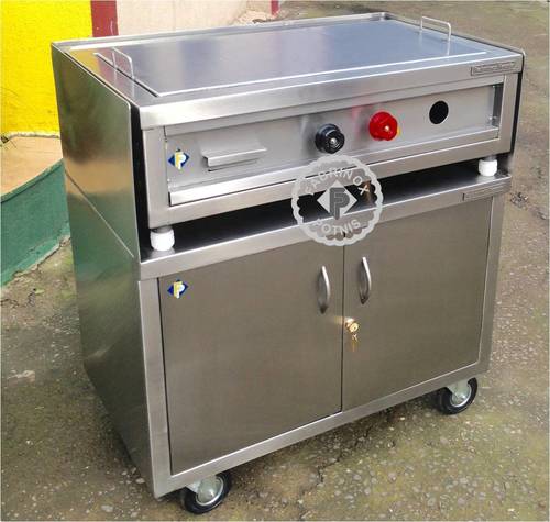 Stainless Steel Hot Plate On Trolley Application: In Hotel And Restaurant