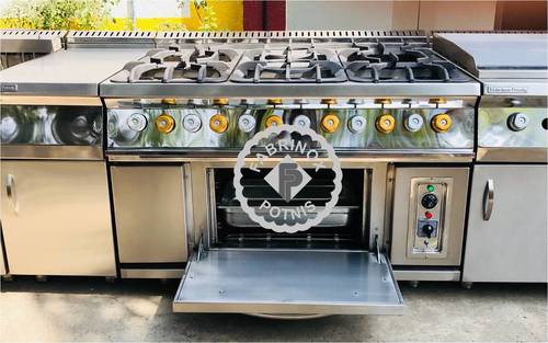 Stainless Steel Six Burner Range With Oven Application: In Hotel And Restaurant
