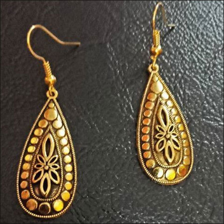 Ladies Designer Earring Set