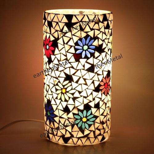 Handcrafted Cylindrical Shaped White Coloured Lamp Light Source: Incandescent