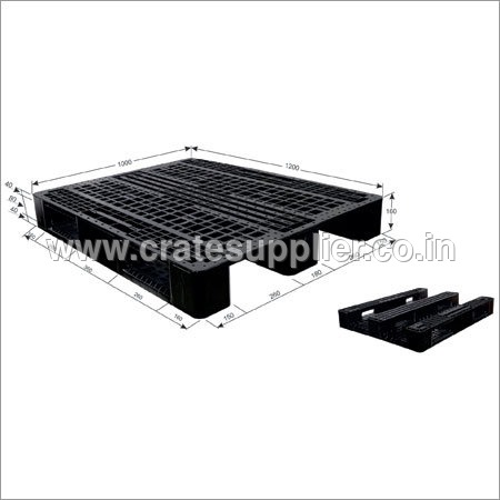 Black 3 Runner Single Deck Plastic Pallet