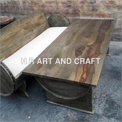 Barrel Range Sofa and Table in English Color