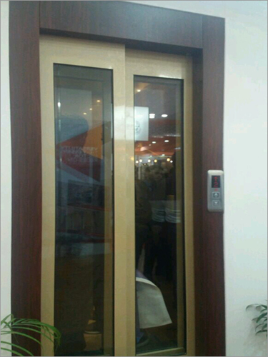 Swing Door Type Lift