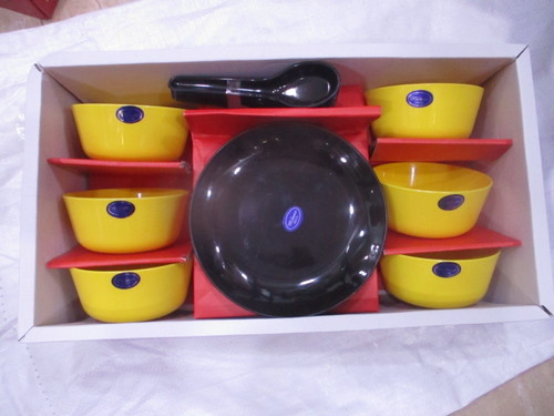 SOUP SET 18 PC,6 VEG BOWLS,6 SAUCERS,6 SPOON