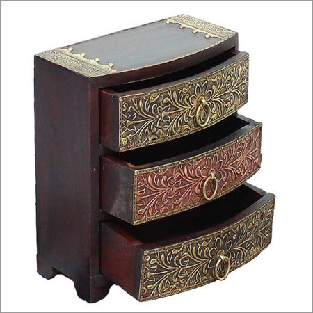 Box With 3 Multicolour Vertical Drawers