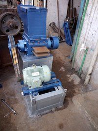 Plastic Scrap Grinder Machine