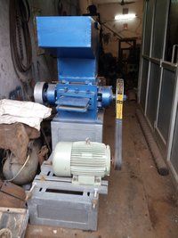 Plastic Scrap Grinder Machine