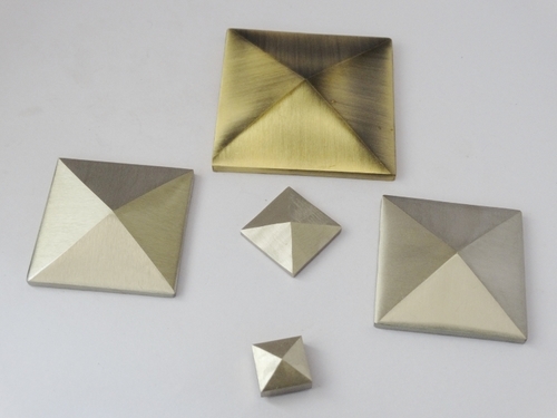 Square Pyramid Mirror Cap