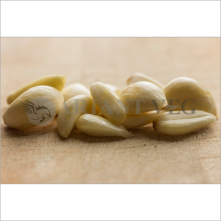 Peeled Garlic - Organic, Grade A, Fresh Texture, White Color | Preserved Vegetable with 2 Week Shelf Life for Sauces, Soups, and Pickles