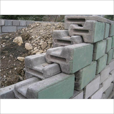 Retaining Blocks
