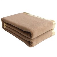Hotel Blanket Acrylic Age Group: Adults