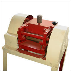 Plastic Dana Cutter Machine